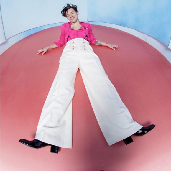 Meet your Posher, Leigh - Picture 1 of 1